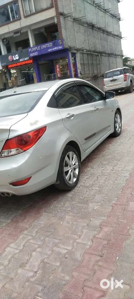 Hyundai Verna 1.6 Sx 2012