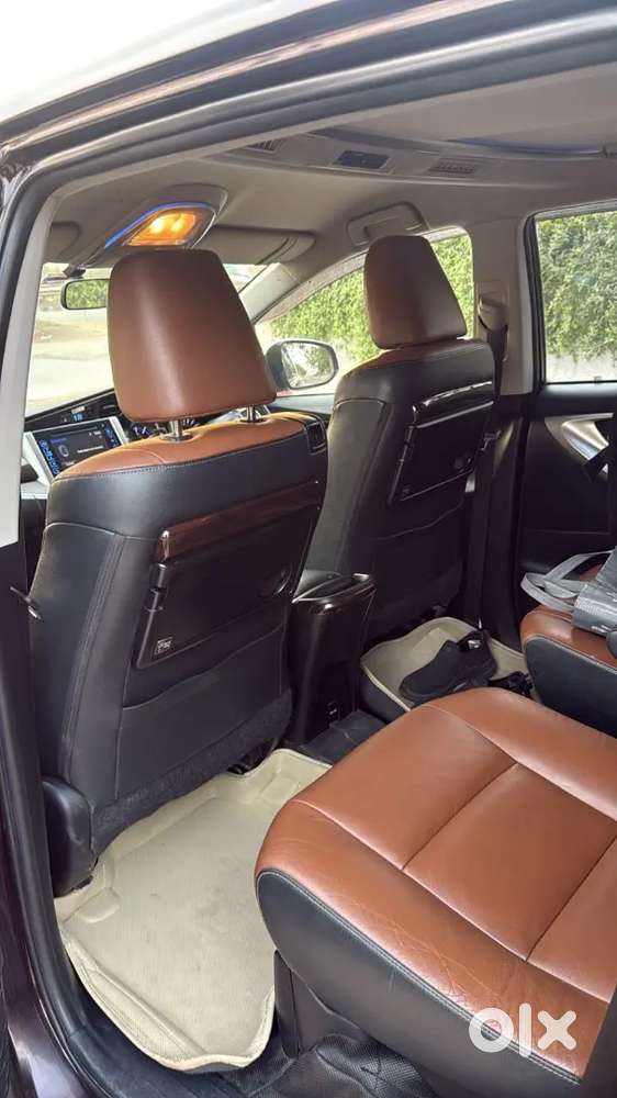 Toyota Innova Crysta