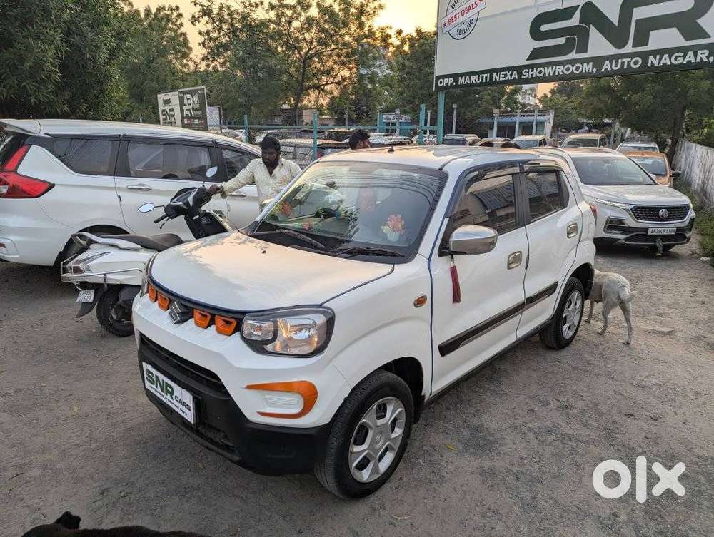 Maruti Suzuki S-presso Vxi, 2024, Petrol