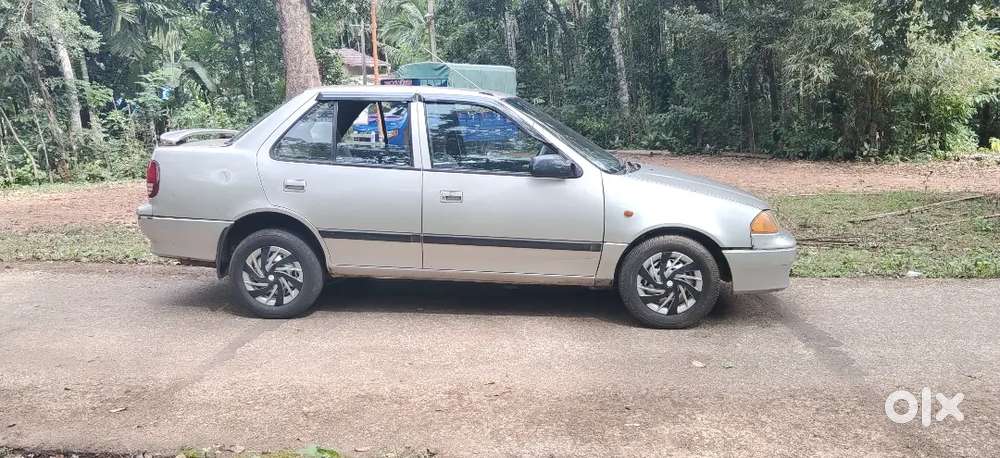 Maruti Suzuki Esteem 2003 VX