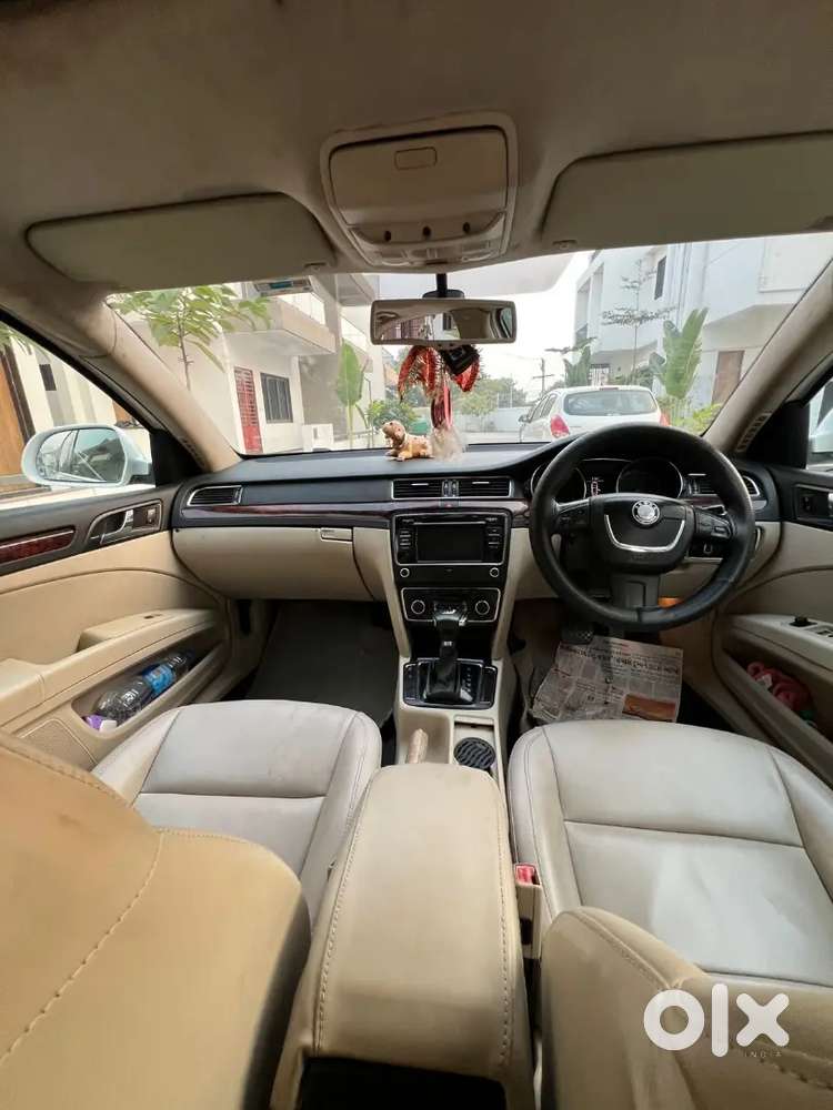 Skoda Superb 2012
