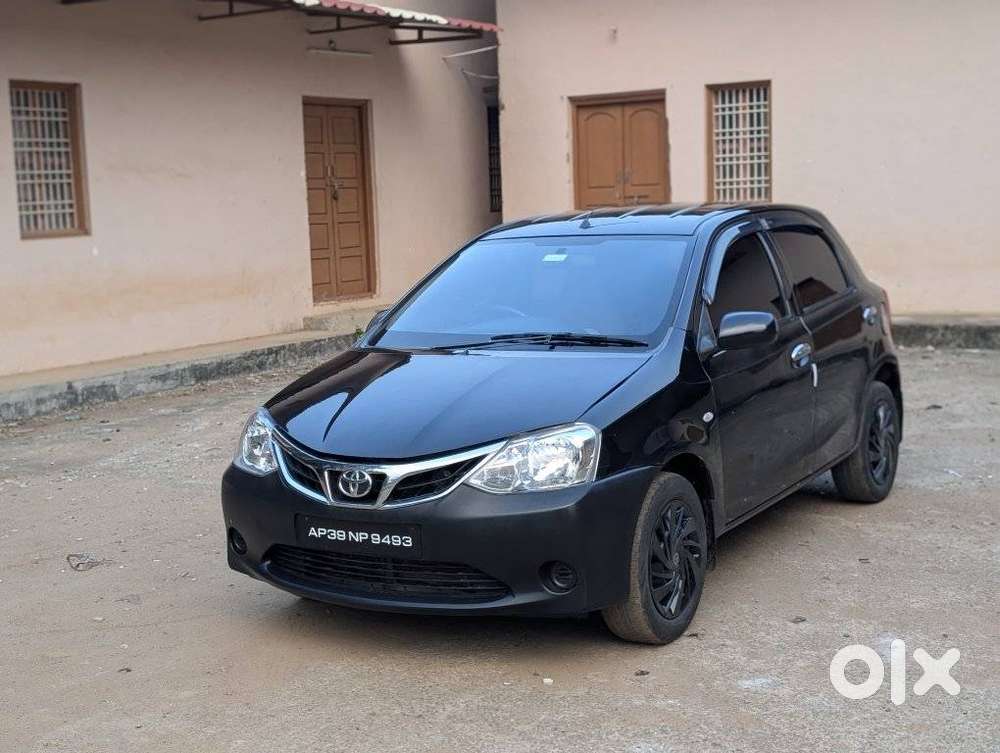 Toyota Etios Liva G, 2012, Petrol