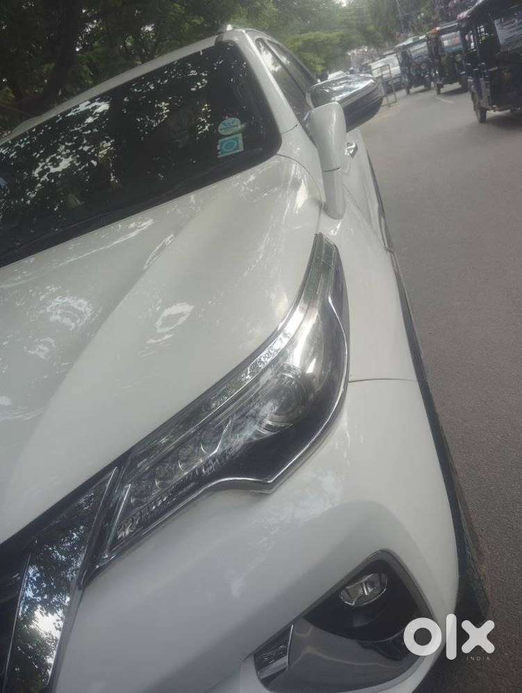 Toyota Fortuner 4x2 Manual, 2017, Diesel