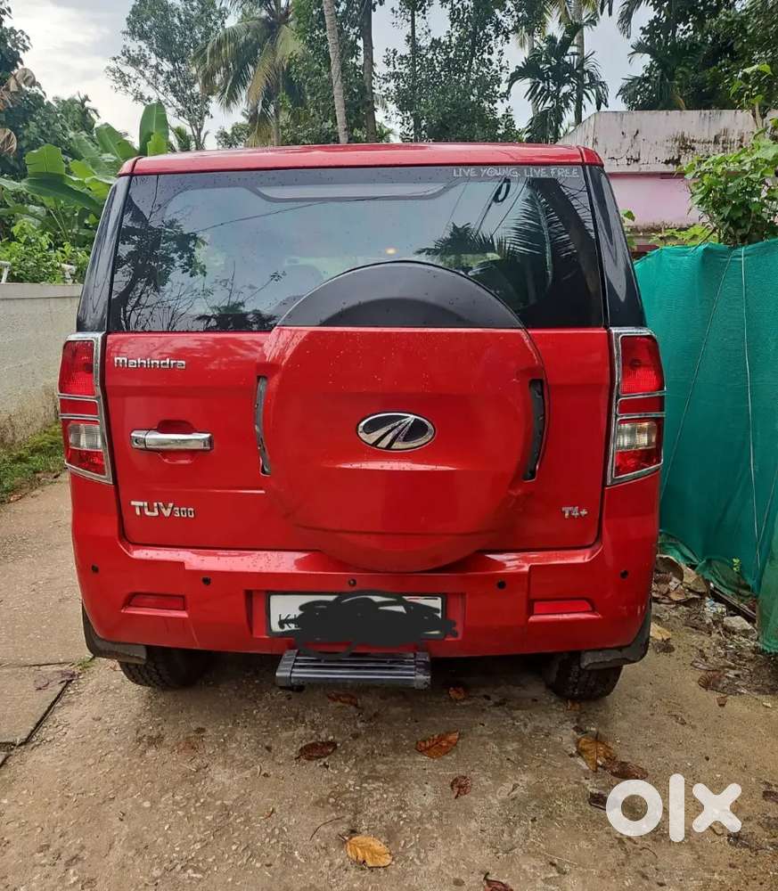 Mahindra Tuv 300 2018