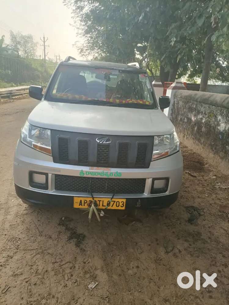 Mahindra Tuv 300 2018