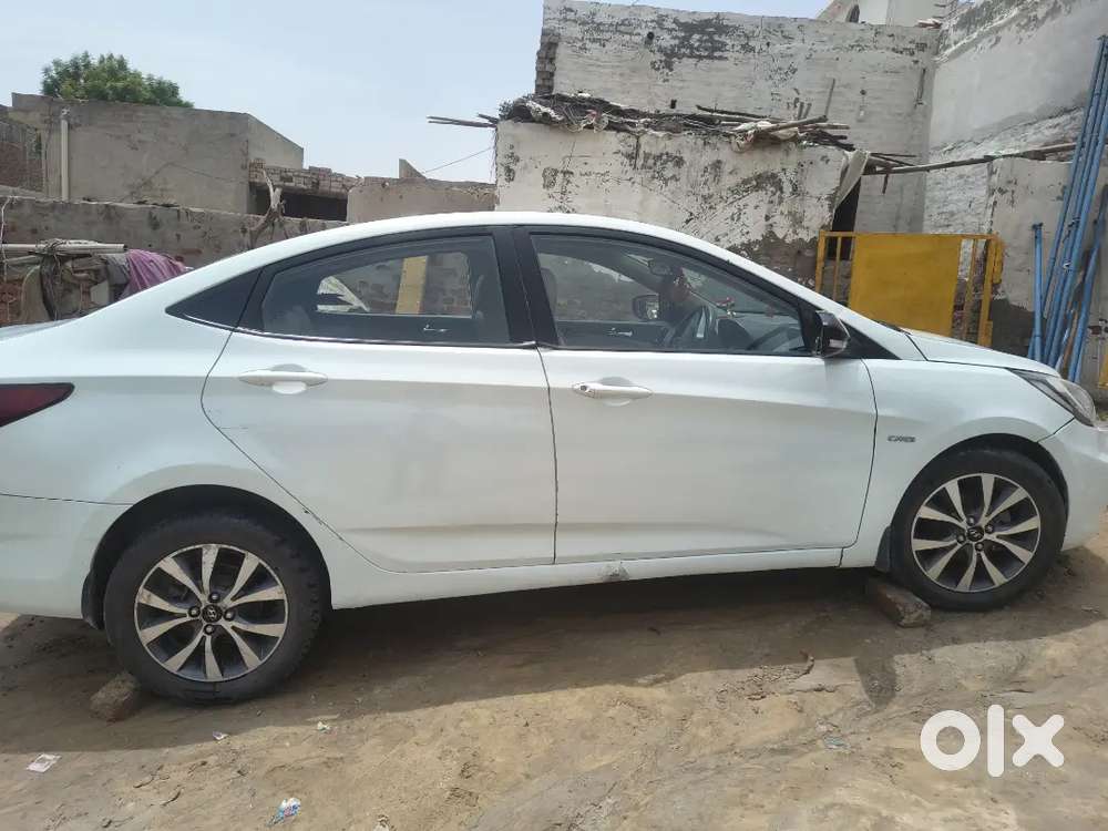 Hyundai Fluidic Verna 2013