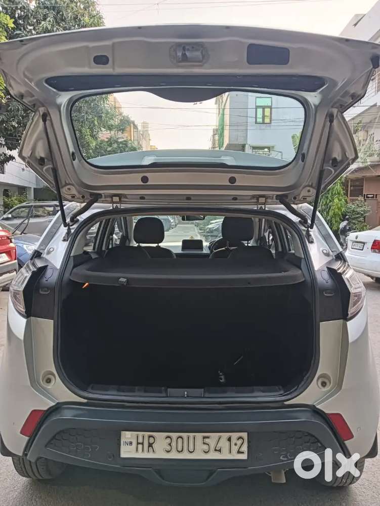 Tata Nexon 2019 Diesel 110000 Km Drive