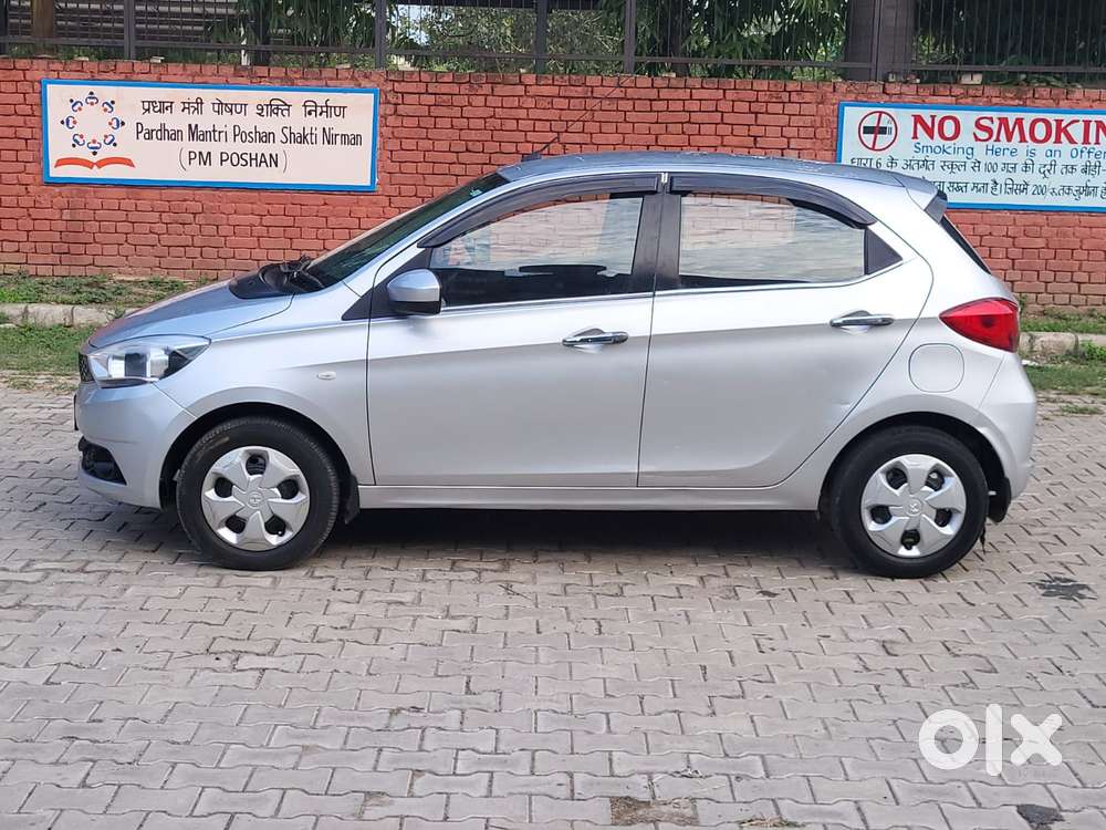 Tata Tiago 1.2 Revotron Xt (o), 2017, Petrol