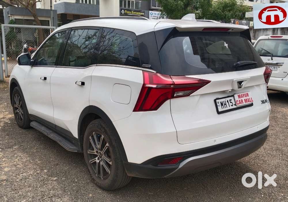 Mahindra Xuv700 2.0 Ax 7 Petrol At Str, 2023, Petrol