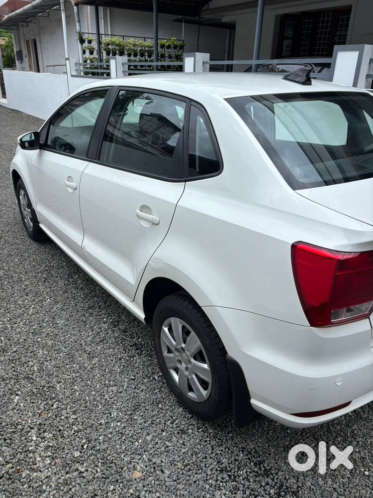Volkswagen Ameo Petrol 2016