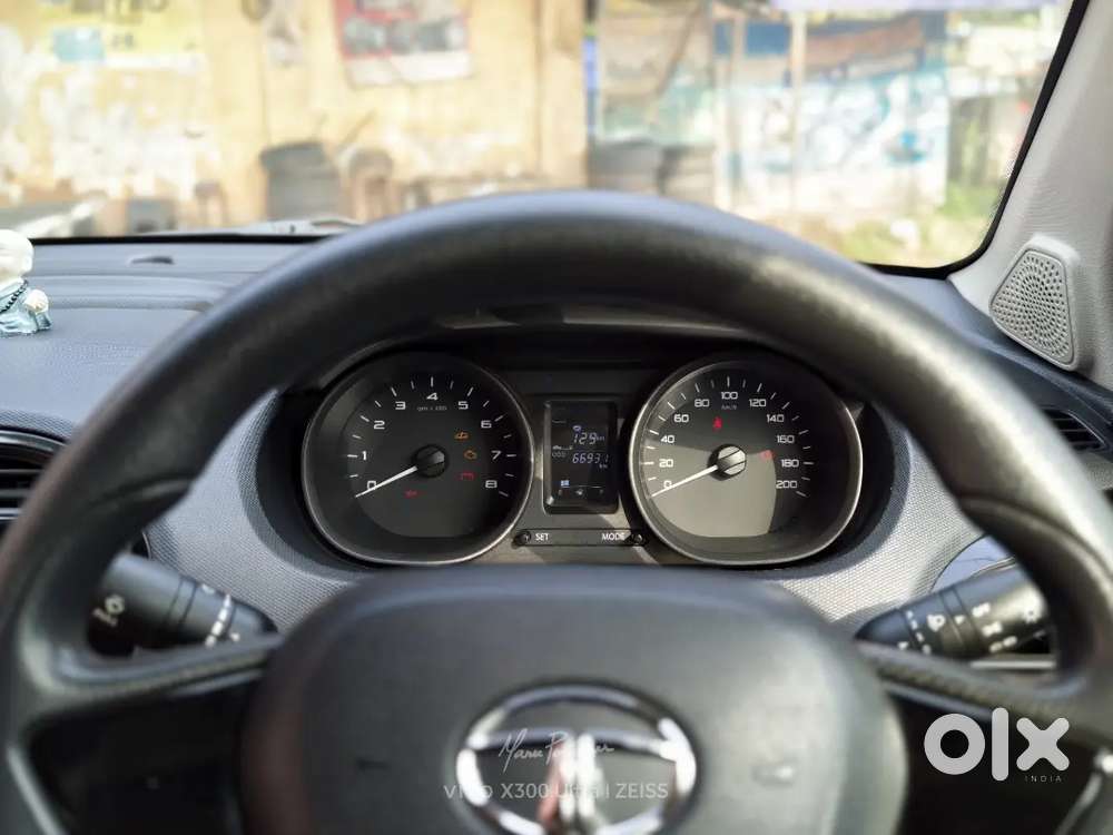 Tata Tiago Revotron Xt 2017 Petrol Manual