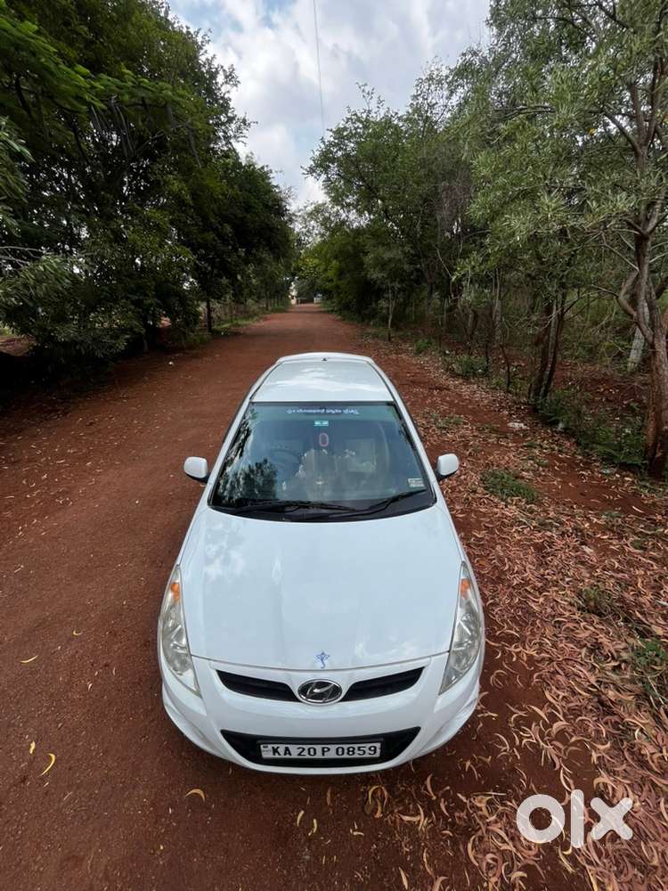 Hyundai I20 Magna Petrol 2010