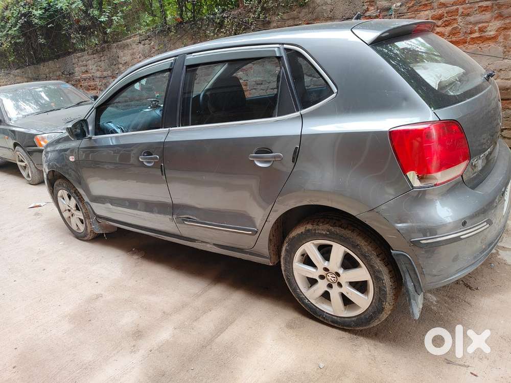 Volkswagen Polo Petrol Manual 2011