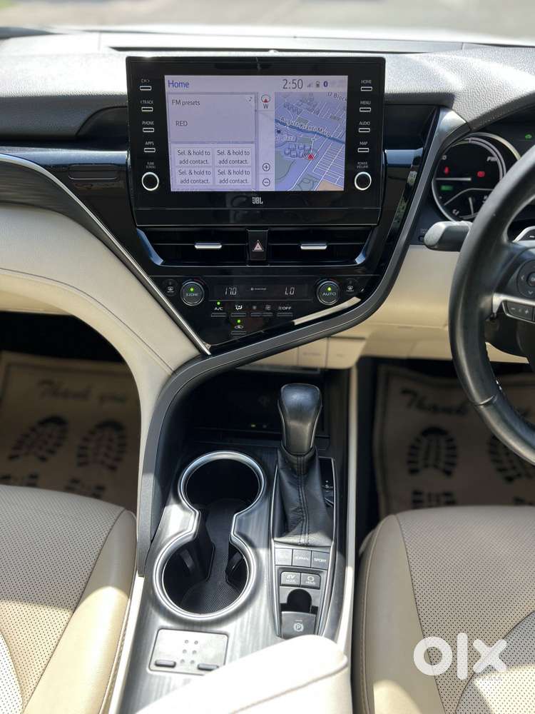 Toyota Camry 2.5 Hybrid, 2022, Petrol