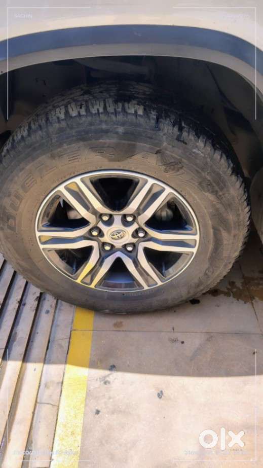 Toyota Fortuner [2021-ongoing] 2.8 2wd Diesel At, 2024, Diesel