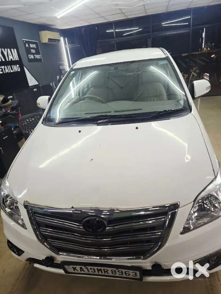 Innova 2.5 G Diesel 8 Seater For Sale Immediate Sale