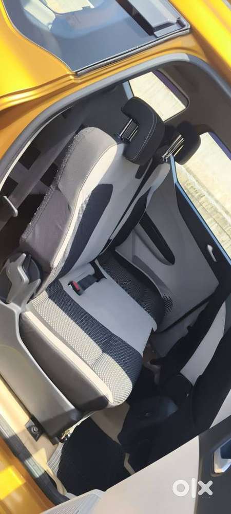 Renault Triber Rxz, 2019, Petrol