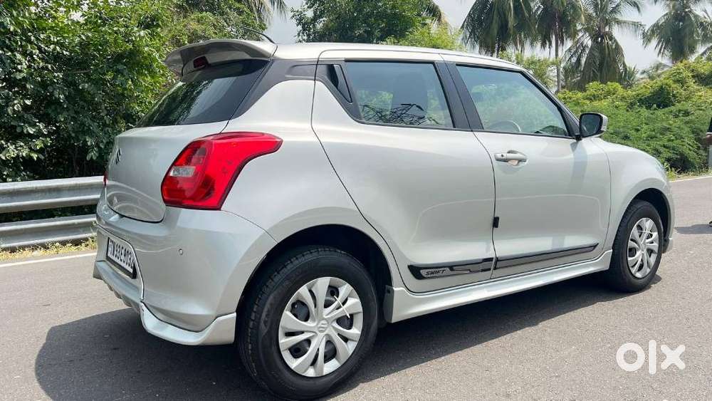 Maruti Suzuki Swift 1.2 Vxi (o), 2022