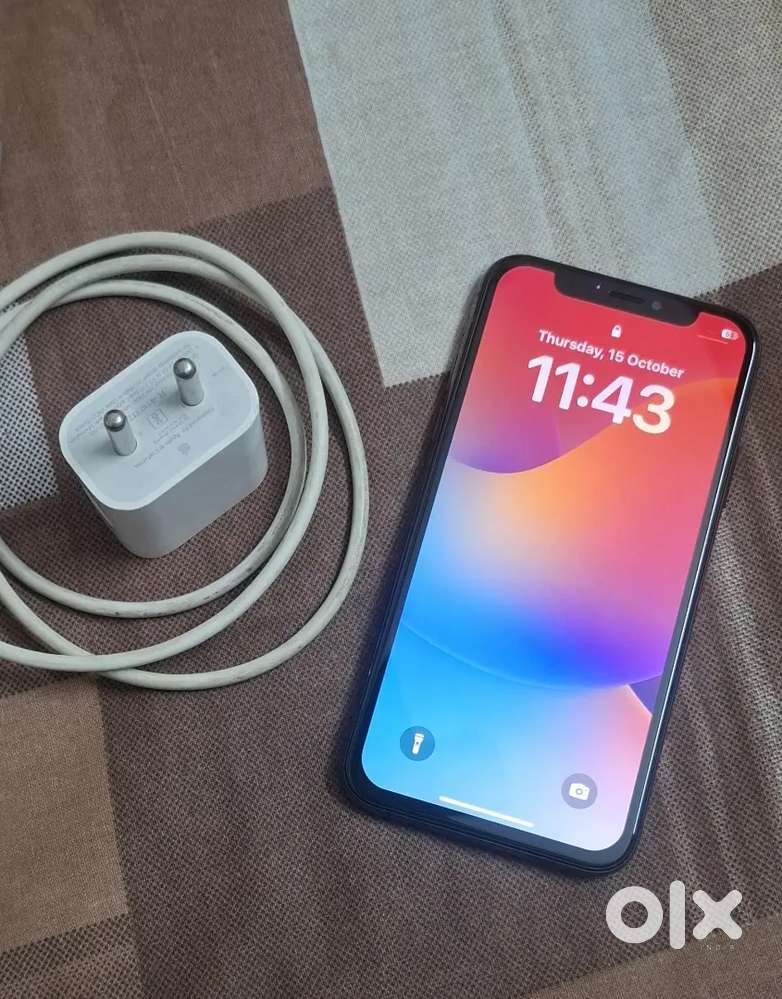 iPhone Xs Black