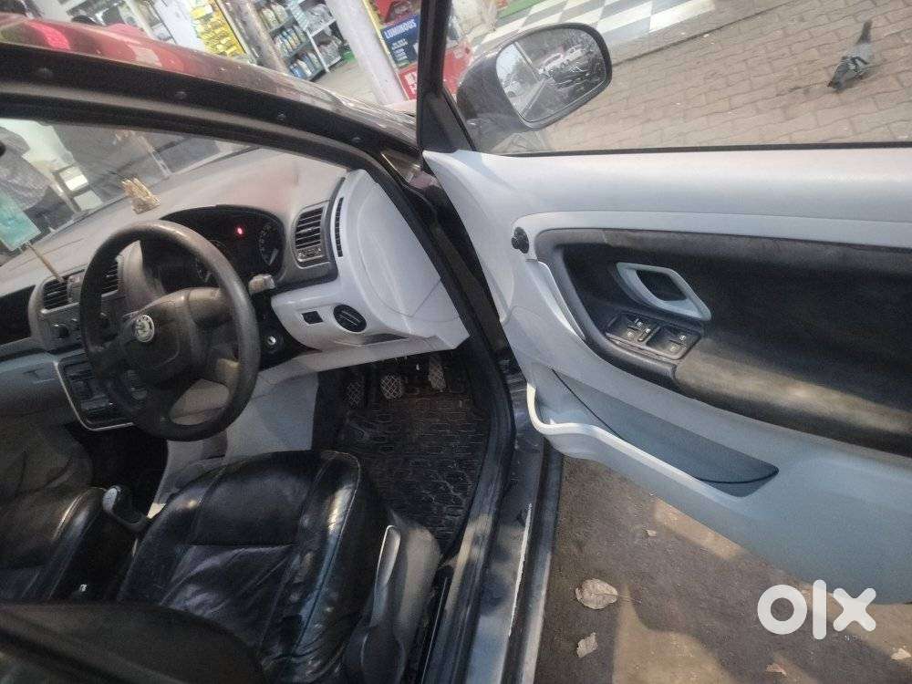 Skoda Fabia [2008-2010] 1.2 Ambiente Mpi, 2010, Petrol