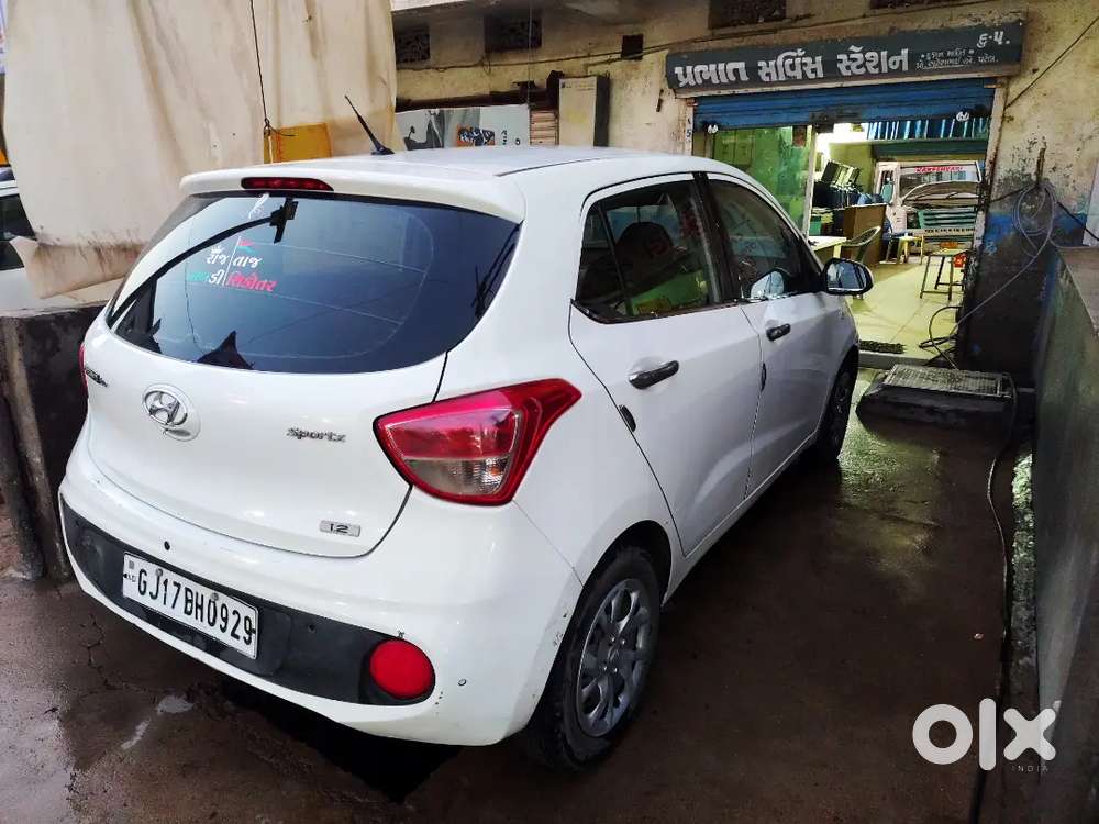 Hyundai Grand I10 2017 Cng & Hybrids 122000 Km Driven