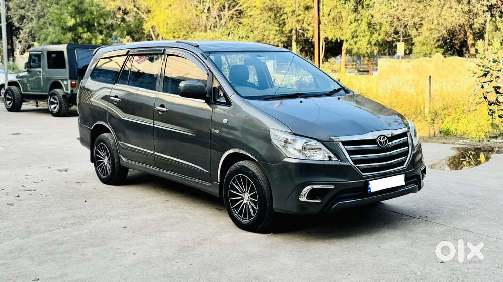 Toyota Innova [2013-2016] 2.5 G4 8 Str, 2014, Diesel