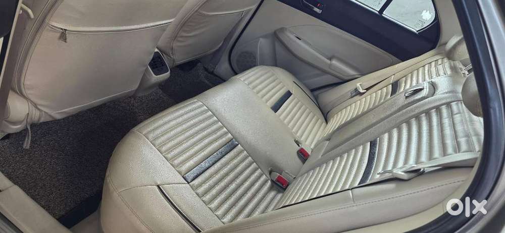 Maruti Suzuki Swift Dzire Zdi+ Amt, 2017, Diesel