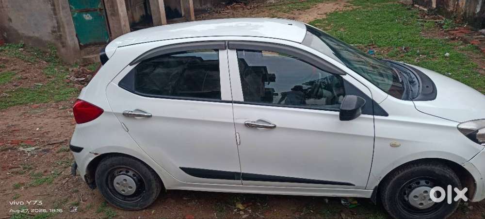 Tata Tiago 2018 Petrol Xm-0