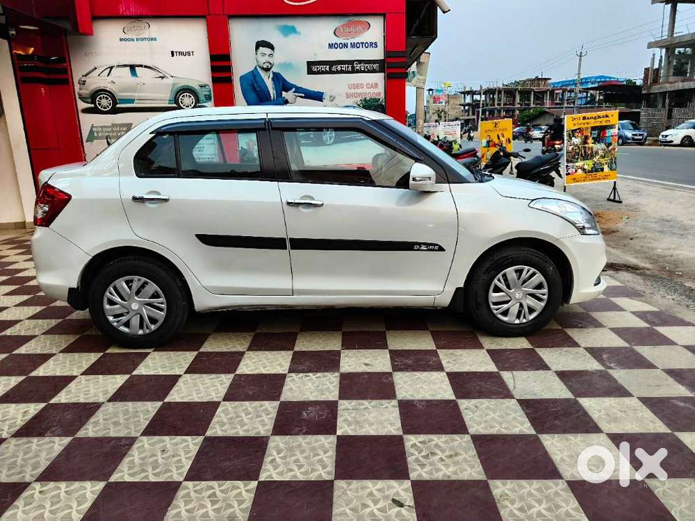 Maruti Suzuki Dzire 1.2 Vxi, 2016, Petrol