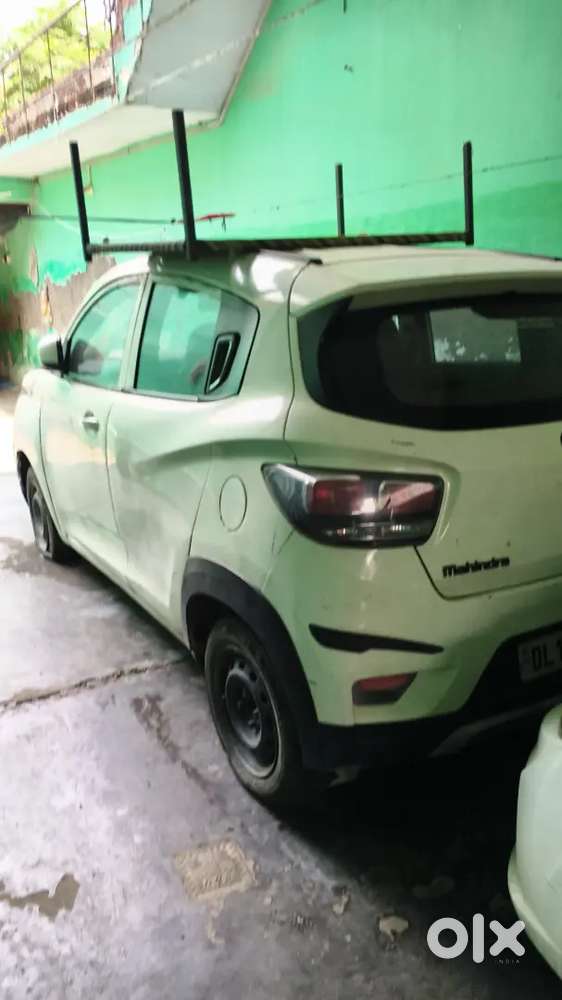 Mahindra Kuv 100 2018