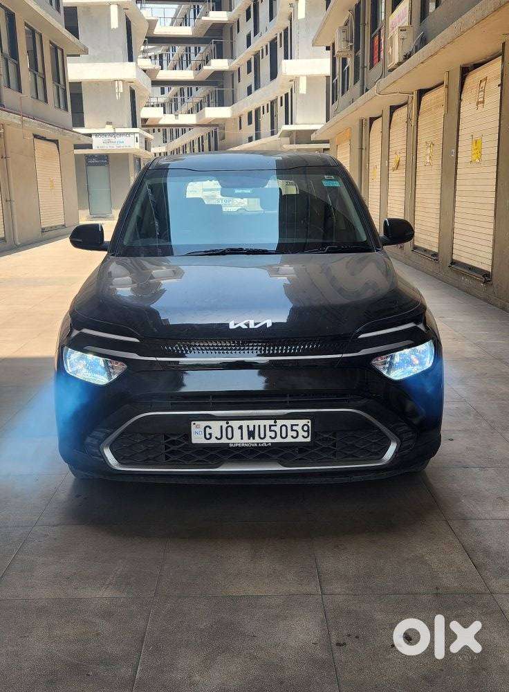 Kia Carens G 1.5 6mt Premium (o) 7-seater, 2024, Diesel