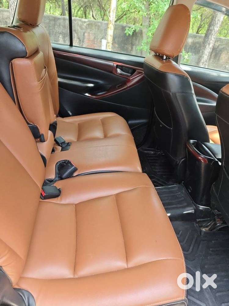 Toyota Innova Crysta 2.4 G Mt 7 Str, 2020, Diesel
