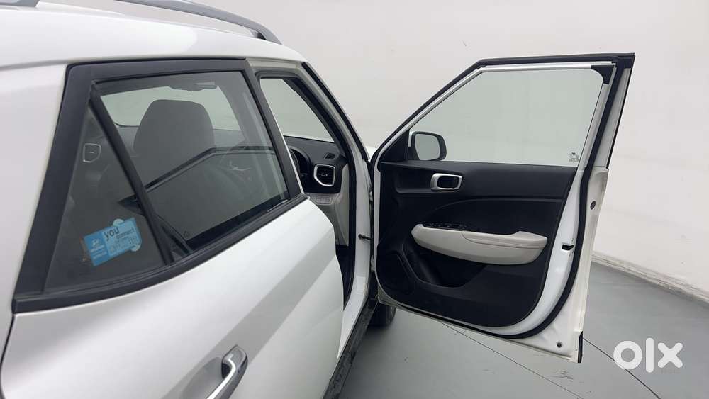 Hyundai Venue 1.0 Sx (o) Turbo Dct, 2023, Petrol