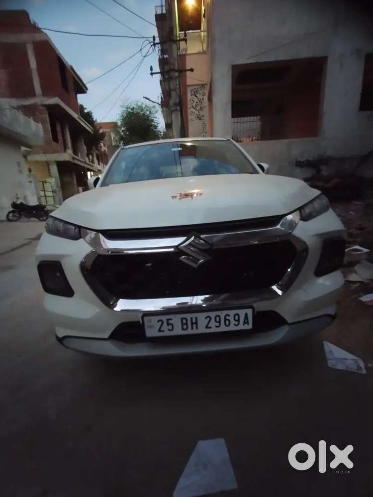 Maruti Suzuki Grand Vitara 2024 Petrol Well Maintained