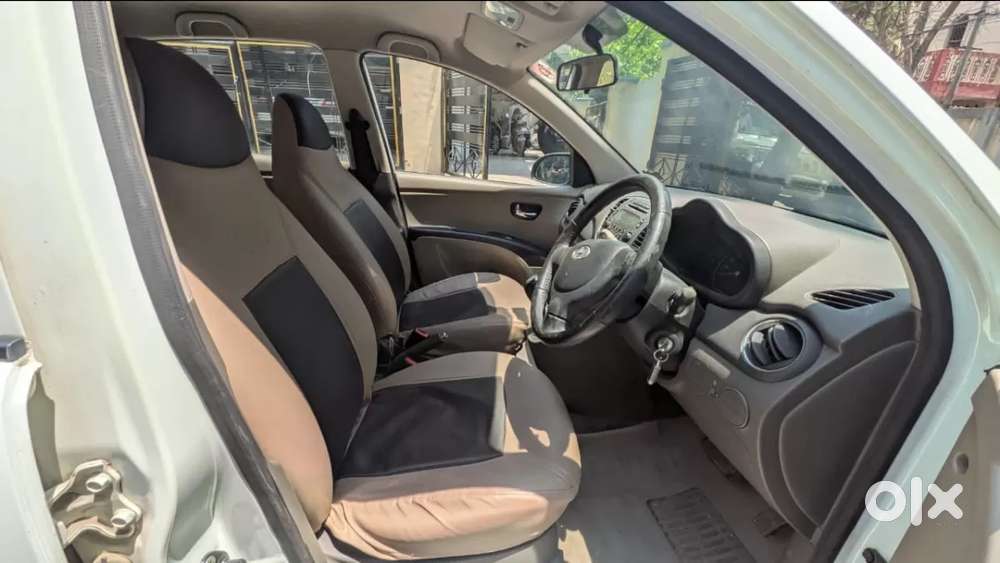 Hyundai I10 Sportz At, 2012, Petrol