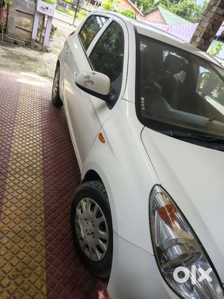 Hyundai I20 Magna Petrol 2012