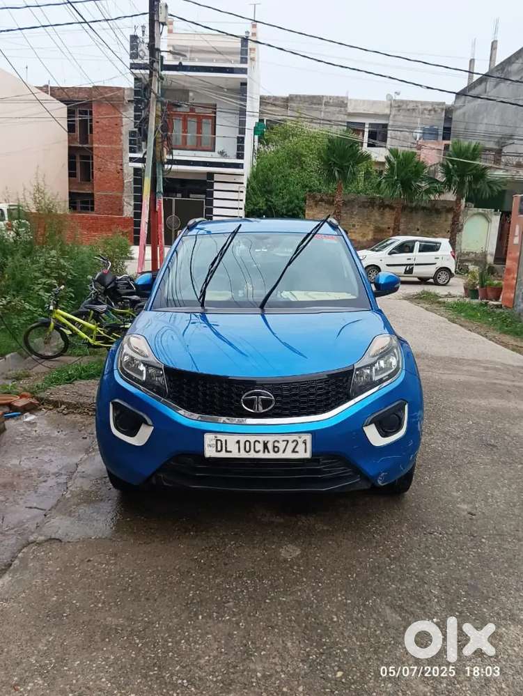 Tata Nexon 2018 Diesel 100000 Km Driven