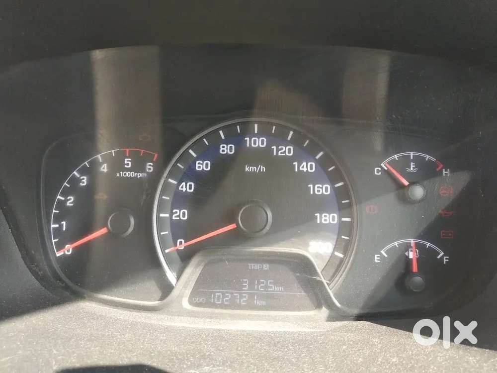 Hyundai Xcent 2015 Diesel Well Maintained