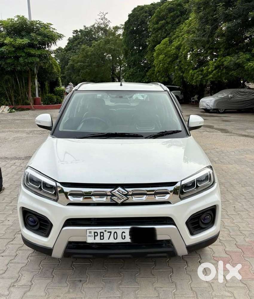 Maruti Suzuki Brezza 1.5 Zxi Smart Hybrid, 2021, Petrol