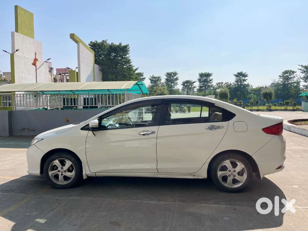 Army Officer Owned Single Hand Driven White Honda City Diesel