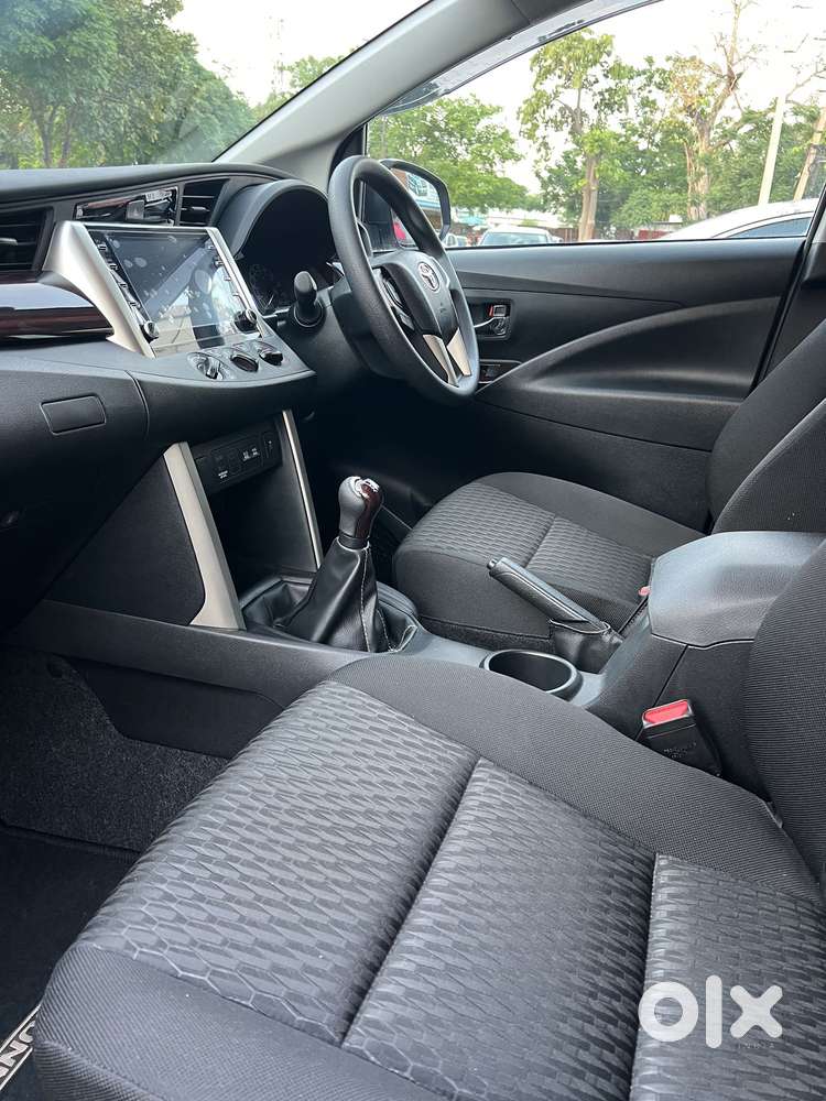 Toyota Innova Crysta 2.4 G Plus Mt 8 Str, 2026, Diesel