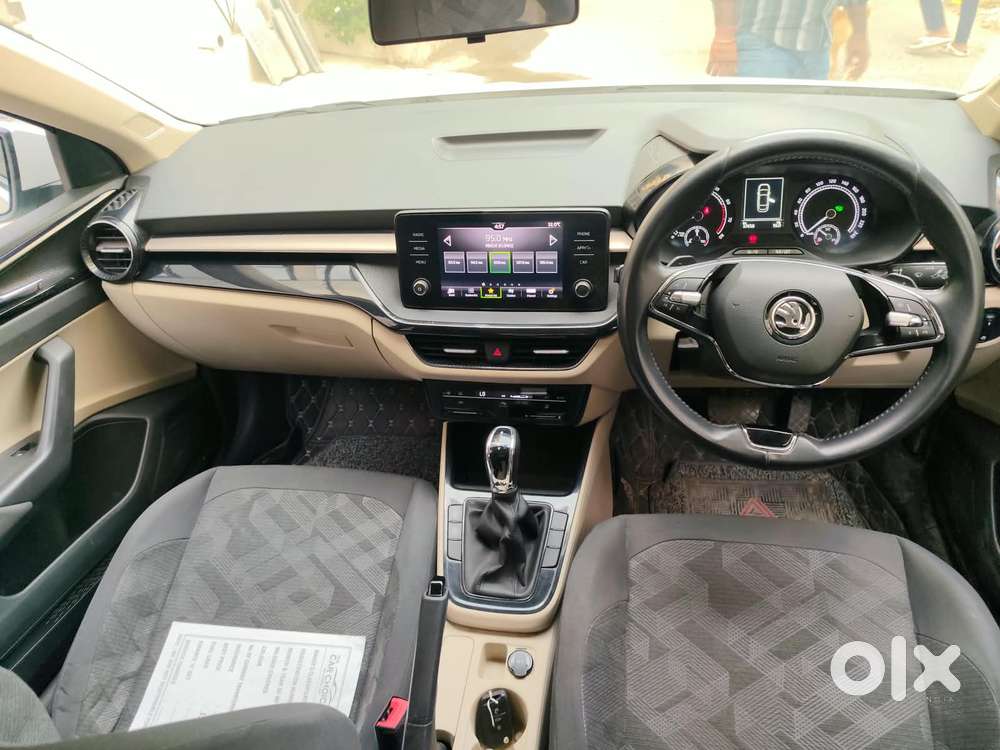 Skoda Slavia Ambition 1.5l Tsi Dsg, 2023, Petrol
