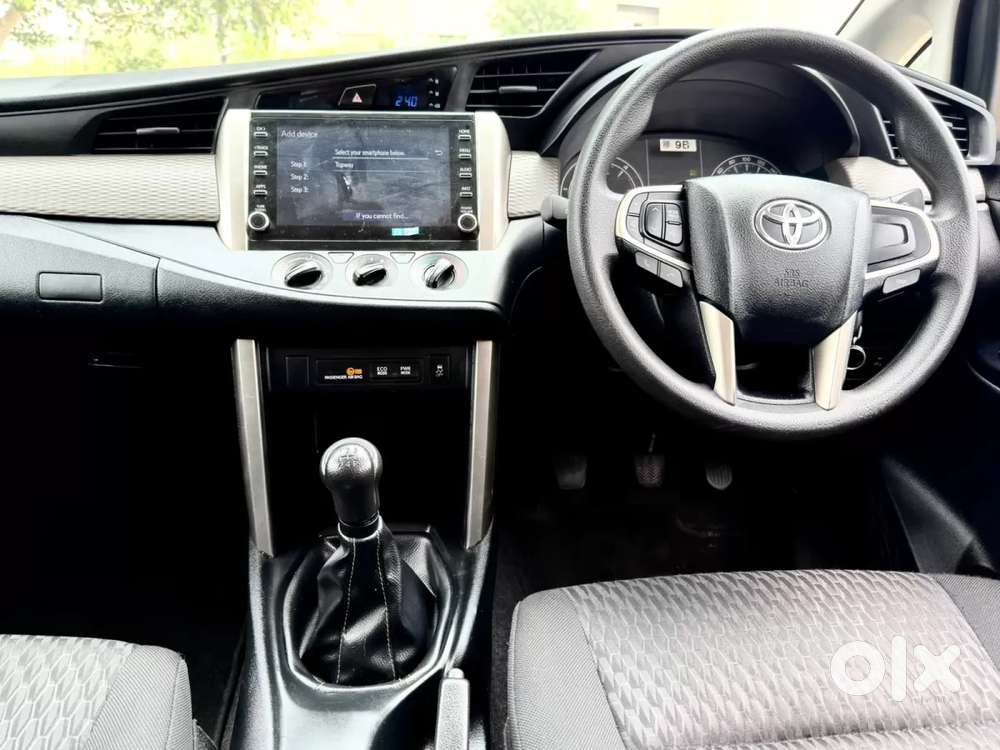 Toyota Innova Crysta 2.4 G Mt 7 Str, 2022, Diesel
