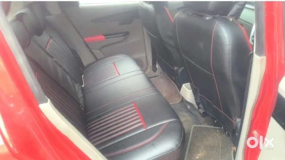 Mahindra Kuv 100 2016