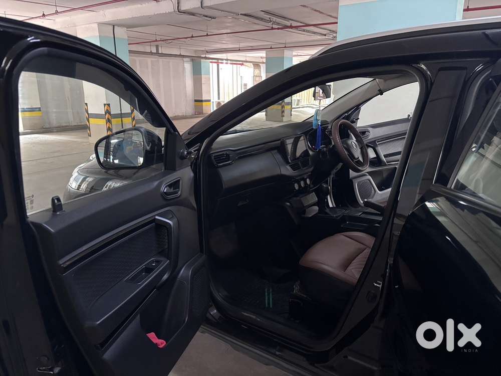 Renault Kiger 2025 Petrol 8800 Km Driven