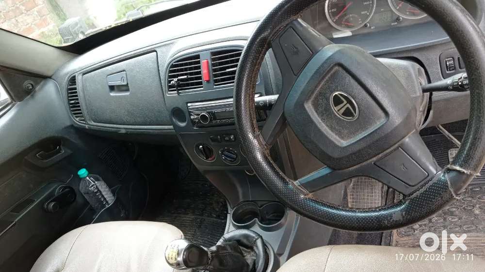 Tata Xenon 2018