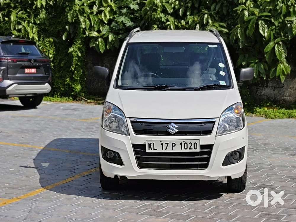 Maruti Suzuki Wagon R Vxi Amt1.2, 2016, Petrol
