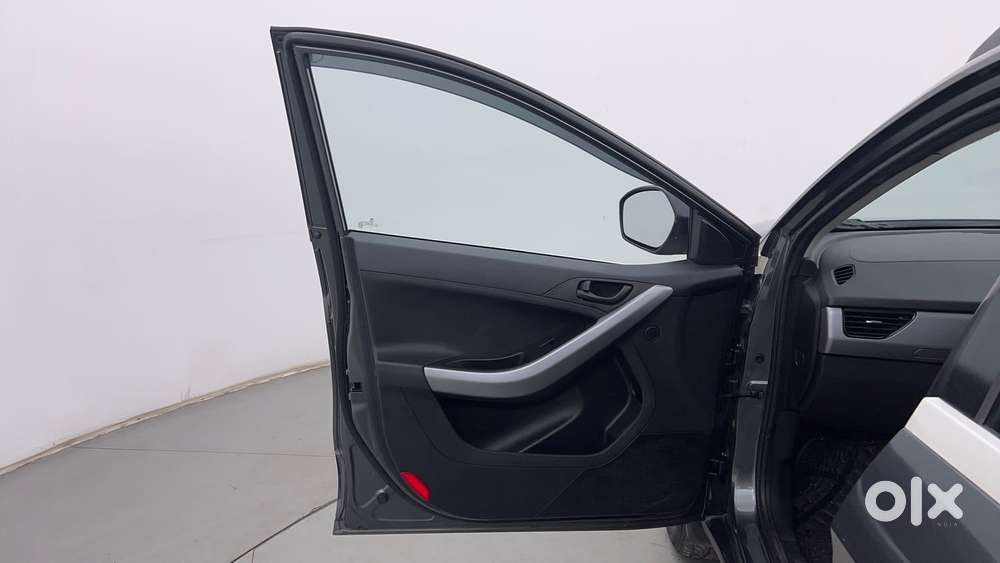 Tata Nexon 1.2 Revotron Xm, 2020, Petrol