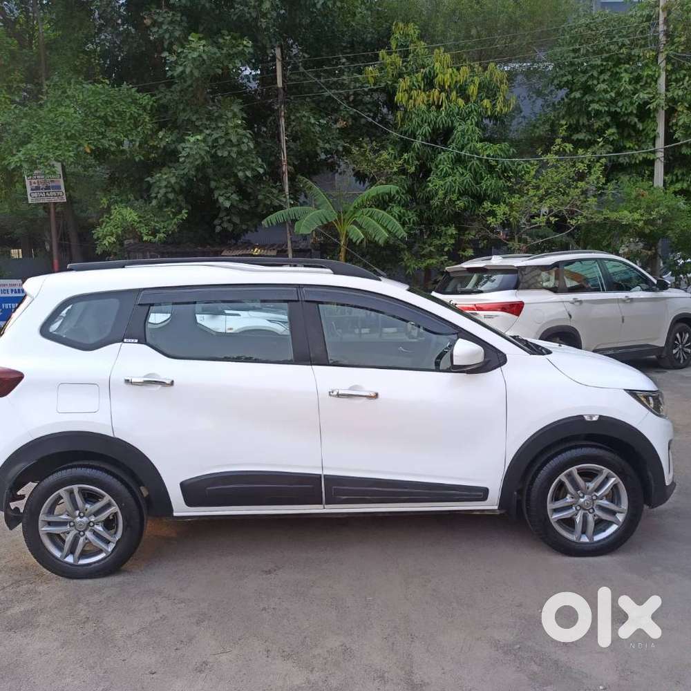 Renault Triber Rxz, 2021, Petrol