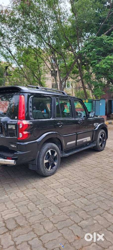 Mahindra Scorpio Classic 2.2 S 11 Mt 7 Str, 2023, Diesel